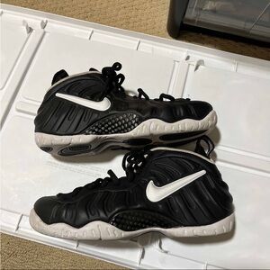 Nike Foamposite Pro Mens 9 Sneakers Dr. Doom Black White 2016 624041-006